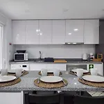 Seventy House By Furabeach